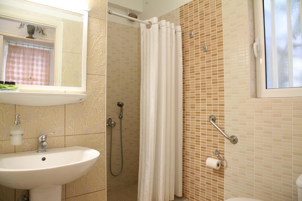 Aigli Apartments Néa Ankhíalos Eksteriør bilde